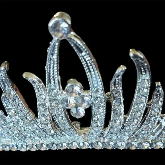 *Wedding tiera silver tone and rhinestones. - Picture 3 of 3